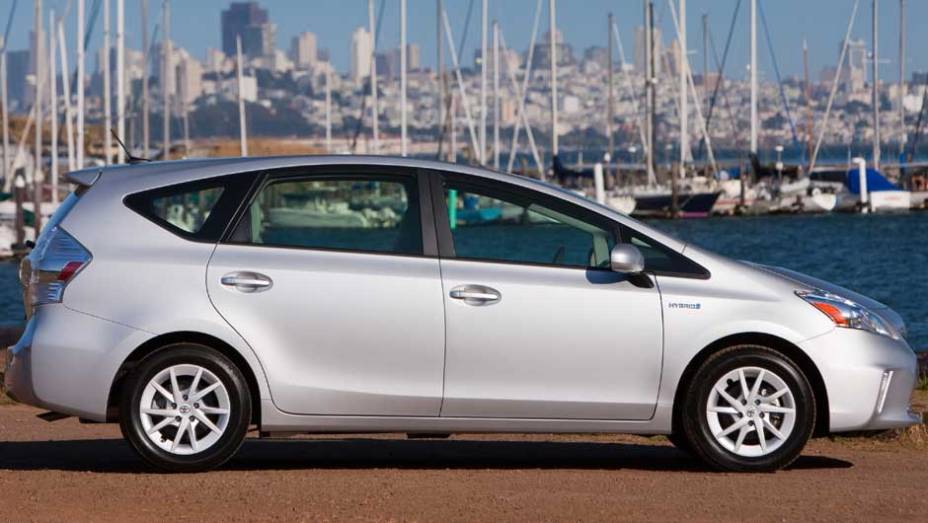 Prius+ ter&aacute; motor a gasolina somado a um el&eacute;trico