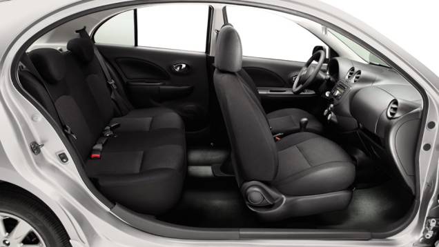 Modelo possui, por ora, motor 1.0 16V de 74 cv de potência <a href="https://preprod.quatrorodas.abril.com.br/carros/lancamentos/nissan-march-640874.shtml" rel="migration">Leia mais</a> Modelo possui, por ora, motor 1.0 16V de 74 cv de potência <a href="https://preprod.quatrorodas.abril.com.br/carros/lancamentos/nissan-march-640874.shtml" rel="migration">Leia mais</a>
