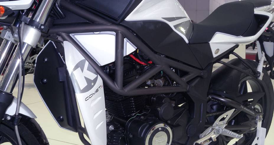 Torque máximo é de 1,24 mkgf a 6.000 rpm | <a href="https://preprod.quatrorodas.abril.com.br/moto/noticias/kasinski-apresenta-nova-comet-gt-150-642186.shtml" rel="migration">Leia mais</a>