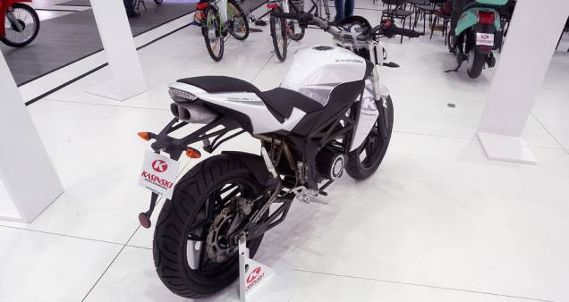 Chassi é de aço com laterais em alumínio forjado | <a href="https://preprod.quatrorodas.abril.com.br/moto/noticias/kasinski-apresenta-nova-comet-gt-150-642186.shtml" rel="migration">Leia mais</a> Chassi é de aço com laterais em alumínio forjado | <a href="https://preprod.quatrorodas.abril.com.br/moto/noticias/kasinski-apresenta-nova-comet-gt-150-642186.shtml" rel="migration">Leia mais</a>