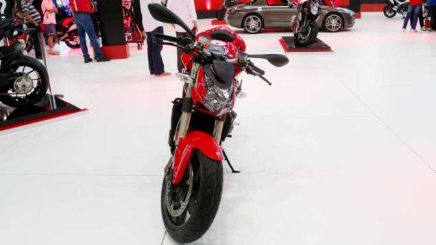 Lançamento mundial do modelo foi no Salão Duas Rodas | <a href="https://preprod.quatrorodas.abril.com.br/moto/noticias/ducati-mostra-streetfighter-848-salao-duas-rodas-642385.shtml" rel="migration">Leia mais</a> Lançamento mundial do modelo foi no Salão Duas Rodas | <a href="https://preprod.quatrorodas.abril.com.br/moto/noticias/ducati-mostra-streetfighter-848-salao-duas-rodas-642385.shtml" rel="migration">Leia mais</a>
