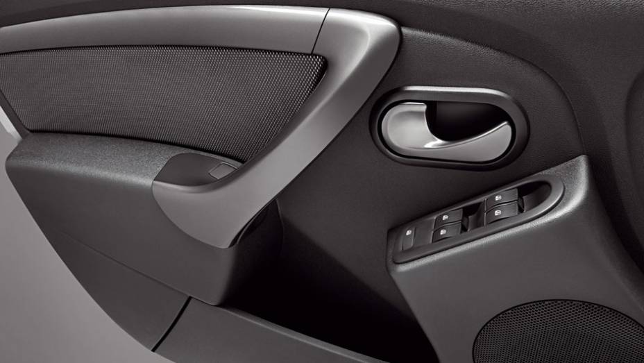 Acabamento das portas é semelhante ao dos outros modelos da marca | <a href="https://preprod.quatrorodas.abril.com.br/carros/lancamentos/renault-duster-642260.shtml" rel="migration">Leia mais</a> Acabamento das portas é semelhante ao dos outros modelos da marca | <a href="https://preprod.quatrorodas.abril.com.br/carros/lancamentos/renault-duster-642260.shtml" rel="migration">Leia mais</a>