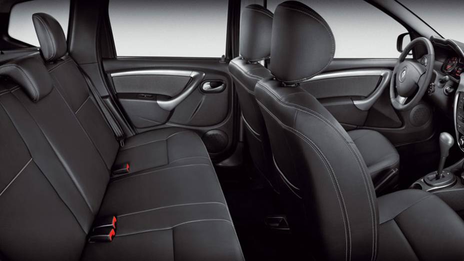 Espaço interno é amplo | <a href="https://preprod.quatrorodas.abril.com.br/carros/lancamentos/renault-duster-642260.shtml" rel="migration">Leia mais</a> Espaço interno é amplo | <a href="https://preprod.quatrorodas.abril.com.br/carros/lancamentos/renault-duster-642260.shtml" rel="migration">Leia mais</a>