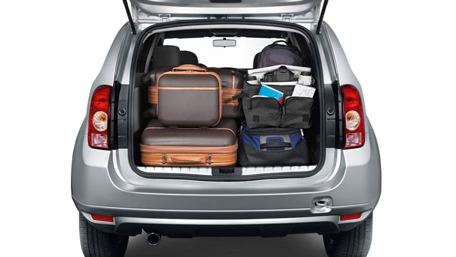 Porta-malas tem capacidade para 475 litros | <a href="https://preprod.quatrorodas.abril.com.br/carros/lancamentos/renault-duster-642260.shtml" rel="migration">Leia mais</a> Porta-malas tem capacidade para 475 litros | <a href="https://preprod.quatrorodas.abril.com.br/carros/lancamentos/renault-duster-642260.shtml" rel="migration">Leia mais</a>