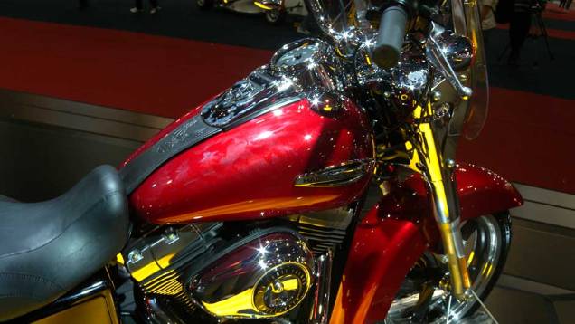 Motor é de 1600 cc | <a href="https://preprod.quatrorodas.abril.com.br/moto/noticias/harley-davidson-lanca-switchback-642198.shtml" rel="migration">Leia mais</a> Motor é de 1600 cc | <a href="https://preprod.quatrorodas.abril.com.br/moto/noticias/harley-davidson-lanca-switchback-642198.shtml" rel="migration">Leia mais</a>