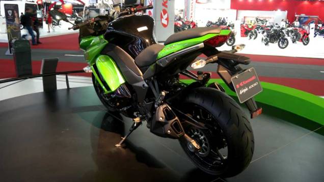 Moto chega ainda este ano | <a href="https://preprod.quatrorodas.abril.com.br/moto/noticias/kawasaki-tera-nova-integrante-familia-ninja-642159.shtml" rel="migration">Leia mais</a> Moto chega ainda este ano | <a href="https://preprod.quatrorodas.abril.com.br/moto/noticias/kawasaki-tera-nova-integrante-familia-ninja-642159.shtml" rel="migration">Leia mais</a>