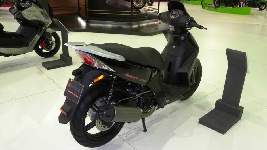 Xciting 200 Ri tem 10,3 cv | <a href="https://preprod.quatrorodas.abril.com.br/moto/noticias/kawasaki-ingressa-segmento-scooters-642233.shtml" rel="migration">Leia mais</a>