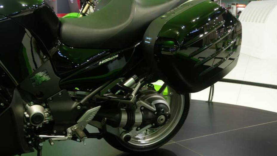 Motor tem 155 cv de potência | <a href="https://preprod.quatrorodas.abril.com.br/moto/noticias/kawasaki-concours-14-entra-segmento-inedito-marca-642160.shtml" rel="migration">Leia mais</a>