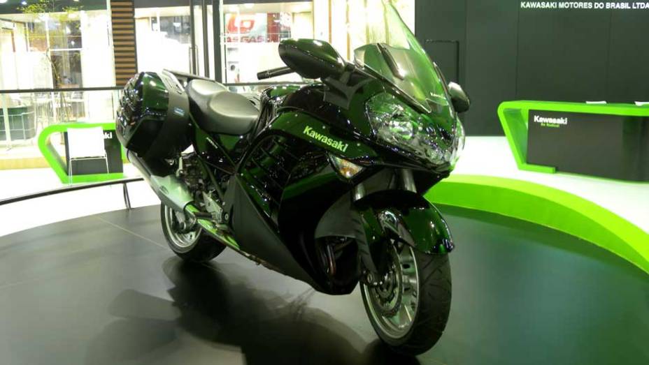 Moto chega ainda este ano | <a href="https://preprod.quatrorodas.abril.com.br/moto/noticias/kawasaki-concours-14-entra-segmento-inedito-marca-642160.shtml" rel="migration">Leia mais</a>