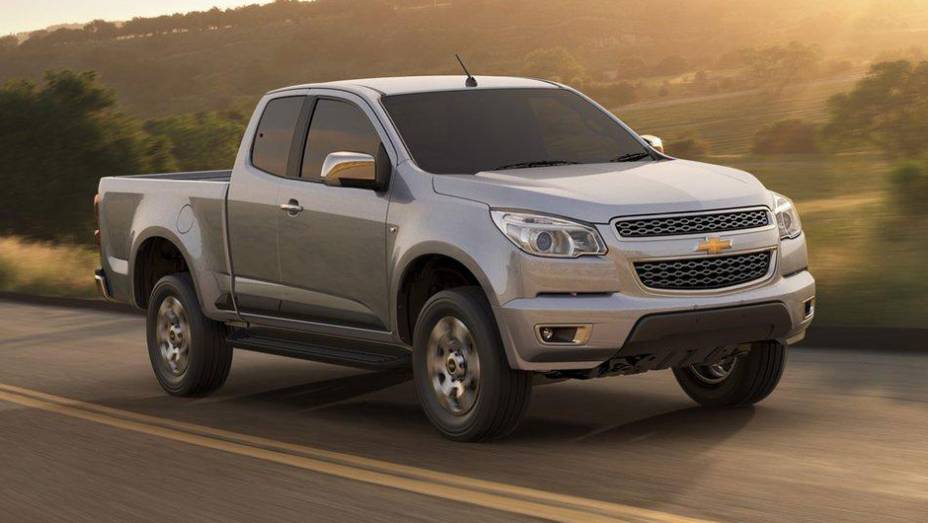 Picape foi desenhada no centro de estilo latino-americano da GM | <a href="https://preprod.quatrorodas.abril.com.br/noticias/gm-mostra-substituta-s10-304089_p.shtml" rel="migration">Leia mais</a>