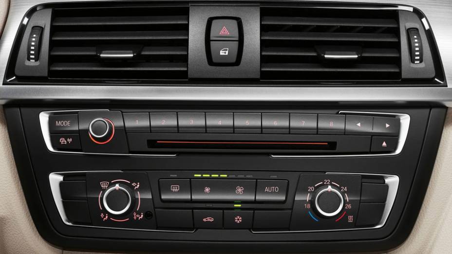<a href="https://preprod.quatrorodas.abril.com.br/carros/lancamentos/bmw-serie-3-643331.shtml" rel="migration">Leia Mais</a>