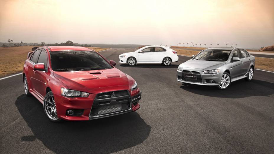 Sed&atilde; se junta ao Sportback Ralliart e ao Evolution X | <a href="https://preprod.quatrorodas.abril.com.br/carros/lancamentos/mitsubishi-lancer-644557.shtml" rel="migration">Leia mais</a>