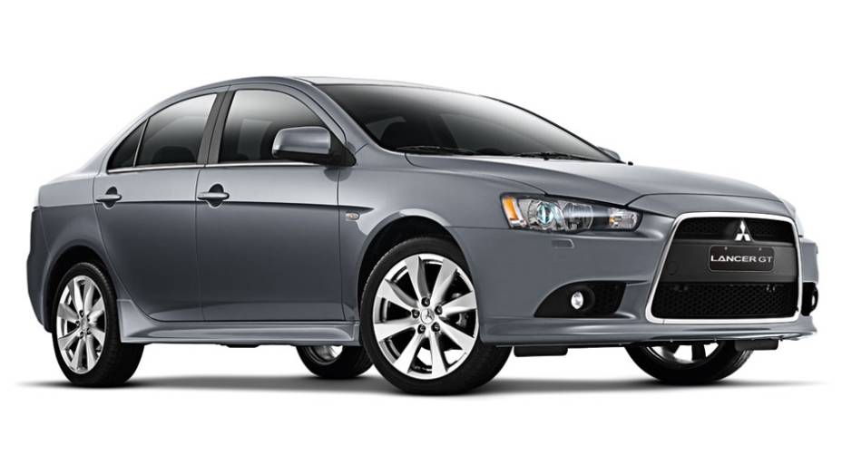 Vers&atilde;o topo de linha sai por R$ 89.990 | <a href="https://preprod.quatrorodas.abril.com.br/carros/lancamentos/mitsubishi-lancer-644557.shtml" rel="migration">Leia mais</a>