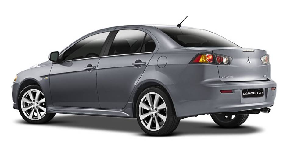 Vers&atilde;o GT sem opcionais sai por R$ 85.990 | <a href="https://preprod.quatrorodas.abril.com.br/carros/lancamentos/mitsubishi-lancer-644557.shtml" rel="migration">Leia mais</a>