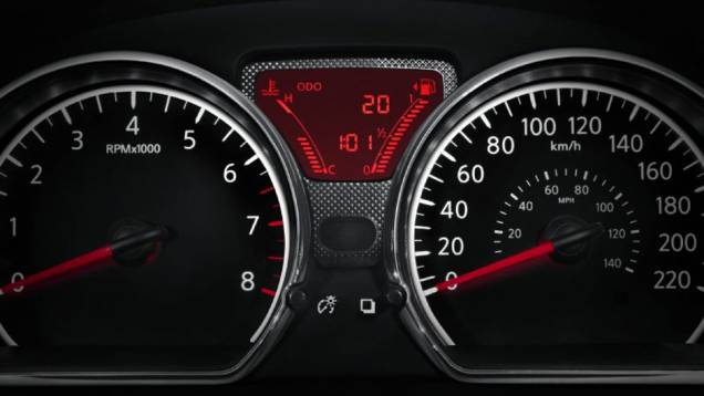 O painel oferece fácil leitura | <a href="https://preprod.quatrorodas.abril.com.br/carros/lancamentos/nissan-versa-644769.shtml" rel="migration">Leia mais</a> O painel oferece fácil leitura | <a href="https://preprod.quatrorodas.abril.com.br/carros/lancamentos/nissan-versa-644769.shtml" rel="migration">Leia mais</a>