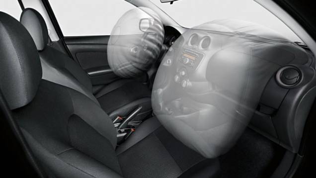 Airbag duplo é de série desde a versão básica | <a href="https://preprod.quatrorodas.abril.com.br/carros/lancamentos/nissan-versa-644769.shtml" rel="migration">Leia mais</a> Airbag duplo é de série desde a versão básica | <a href="https://preprod.quatrorodas.abril.com.br/carros/lancamentos/nissan-versa-644769.shtml" rel="migration">Leia mais</a>