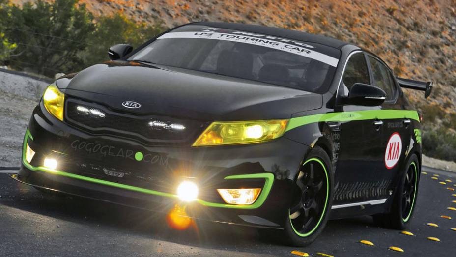 Kia Optima Hybrid Pace Car