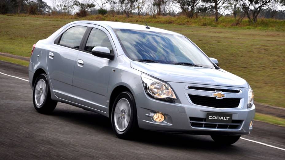 A boa distância entre-eixos faz o Cobalt se destacar pelo espaço interno <a href="https://preprod.quatrorodas.abril.com.br/carros/lancamentos/chevrolet-cobalt-645517.shtml" rel="migration">Leia mais</a>