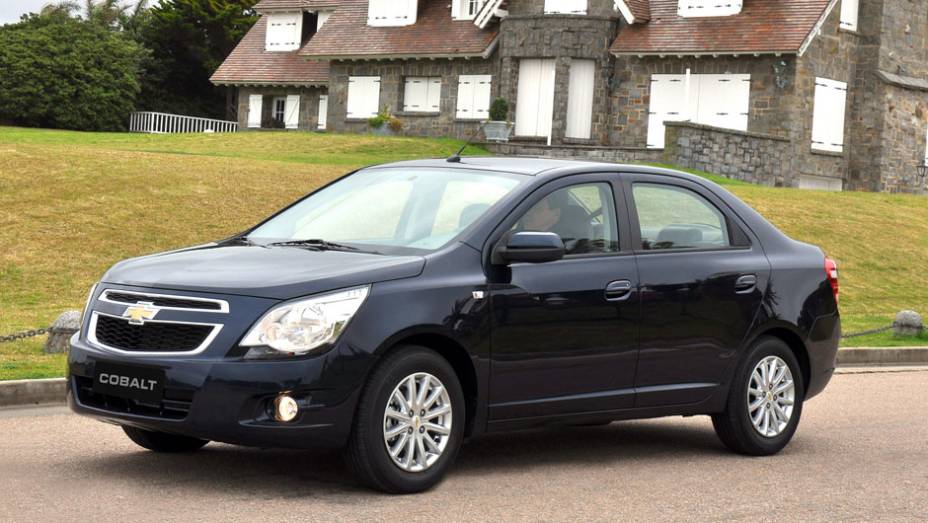 A plataforma do Cobalt &eacute; derivada da usada no compacto Sonic <a href="https://preprod.quatrorodas.abril.com.br/carros/lancamentos/chevrolet-cobalt-645517.shtml" rel="migration">Leia mais</a>