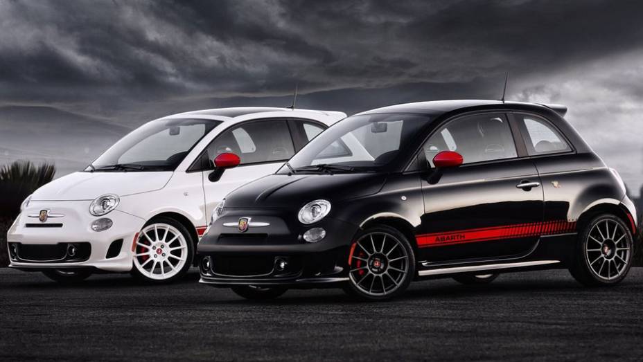 Abarth conta com rodas de 16 polegadas | <a href="https://preprod.quatrorodas.abril.com.br/reportagens/salao/fiat-500-abarth-646523.shtml" rel="migration">Leia mais</a>