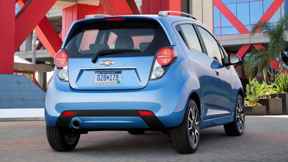 Motoriza&ccedil;&atilde;o que equipa o Spark &eacute; um propulsor 1.2 de quatro cilindros | <a href="https://preprod.quatrorodas.abril.com.br/reportagens/salao/chevrolet-spark-646704.shtml" rel="migration">Leia mais</a>