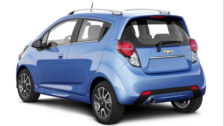 Spark conta com diversos elementos tecnol&oacute;gicos | <a href="https://preprod.quatrorodas.abril.com.br/reportagens/salao/chevrolet-spark-646704.shtml" rel="migration">Leia mais</a>
