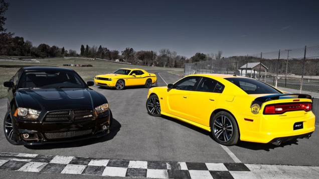 Cores disponíveis são amarelo Stinger ou preto Pitch | <a href="https://preprod.quatrorodas.abril.com.br/salao-do-automovel/2012/carros/charger-srt8-super-bee-703995.shtml" rel="migration">Leia mais</a> Cores disponíveis são amarelo Stinger ou preto Pitch | <a href="https://preprod.quatrorodas.abril.com.br/salao-do-automovel/2012/carros/charger-srt8-super-bee-703995.shtml" rel="migration">Leia mais</a>
