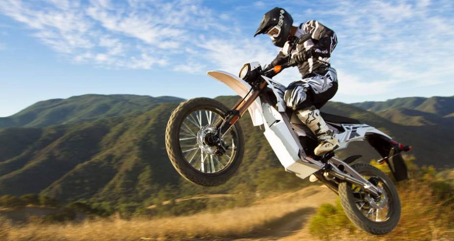 Primeiras unidades da Zero 2012 j&aacute; est&atilde;o sendo montadas | <a href="https://preprod.quatrorodas.abril.com.br/moto/noticias/zero-versao-2012-675928.shtml" rel="migration">Leia mais</a>