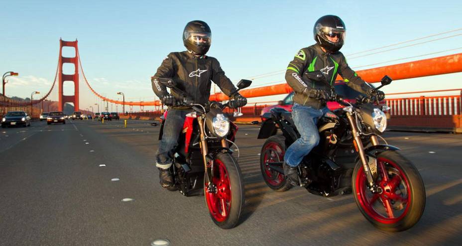 Baterias praticamente dobram a autonomia dos modelos | <a href="https://preprod.quatrorodas.abril.com.br/moto/noticias/zero-versao-2012-675928.shtml" rel="migration">Leia mais</a> Baterias praticamente dobram a autonomia dos modelos | <a href="https://preprod.quatrorodas.abril.com.br/moto/noticias/zero-versao-2012-675928.shtml" rel="migration">Leia mais</a>