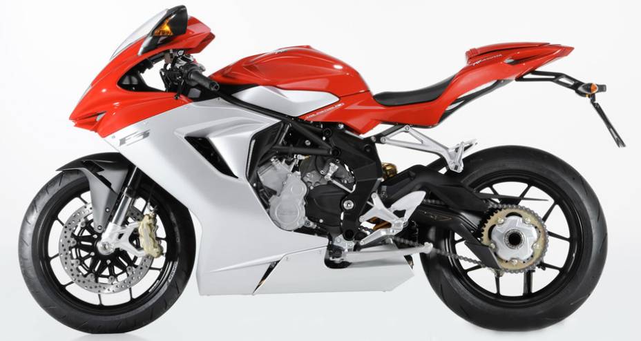 H&aacute; a expectativa de que as primeiras unidades cheguem ao Brasil neste ano | <a href="https://preprod.quatrorodas.abril.com.br/moto/noticias/mv-agusta-comeca-produzir-f3-676377.shtml" rel="migration">Leia mais</a>
