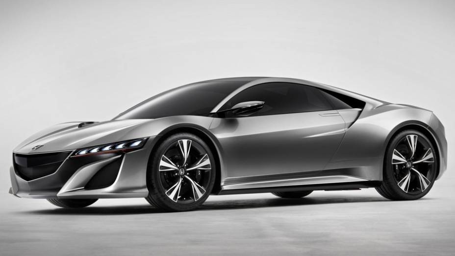 Na Europa ele será vendido como modelo da Honda | <a href="https://preprod.quatrorodas.abril.com.br/saloes/genebra/2012/honda-nsx-concept-679034.shtml" rel="migration">Leia mais</a>
