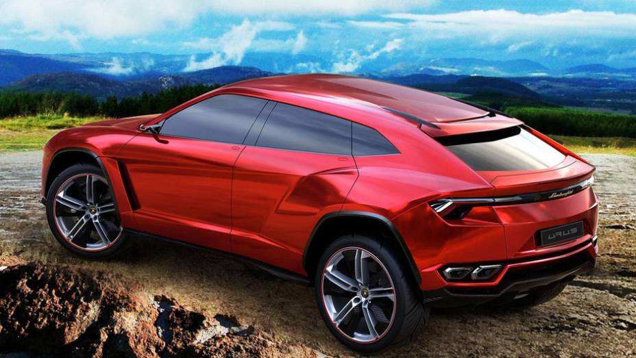 Far&oacute;is traseiros s&atilde;o em formato heptagonal horizontal | <a href="https://preprod.quatrorodas.abril.com.br/saloes/pequim/2012/lamborghini-urus-682649.shtml" rel="migration">Leia mais</a>