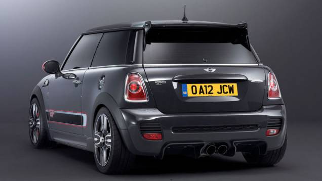 Ele promete ser ainda mais potente que o John Cooper Works... | <a href="https://preprod.quatrorodas.abril.com.br/saloes/paris/2012/mini-john-cooper-works-gp-702374.shtml" rel="migration">Leia mais</a> Ele promete ser ainda mais potente que o John Cooper Works... | <a href="https://preprod.quatrorodas.abril.com.br/saloes/paris/2012/mini-john-cooper-works-gp-702374.shtml" rel="migration">Leia mais</a>