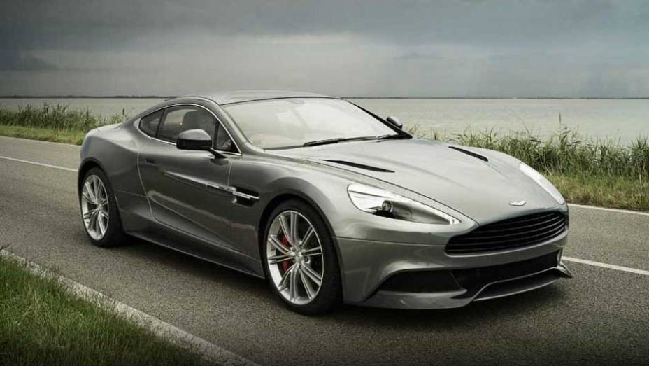 Novo Aston Martin Vanquish | <a href="https://preprod.quatrorodas.abril.com.br/saloes/paris/2012/aston-martin-vanquish-702721.shtml" rel="migration">Leia mais</a>