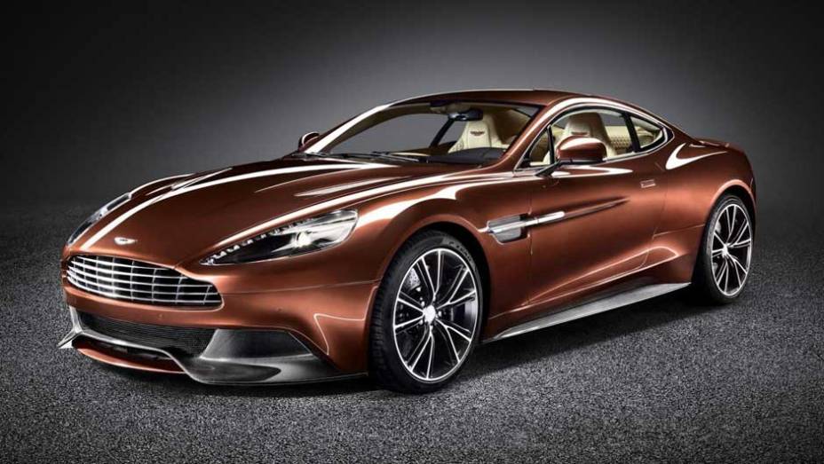 Novo Aston Martin Vanquish | <a href="https://preprod.quatrorodas.abril.com.br/saloes/paris/2012/aston-martin-vanquish-702721.shtml" rel="migration">Leia mais</a>