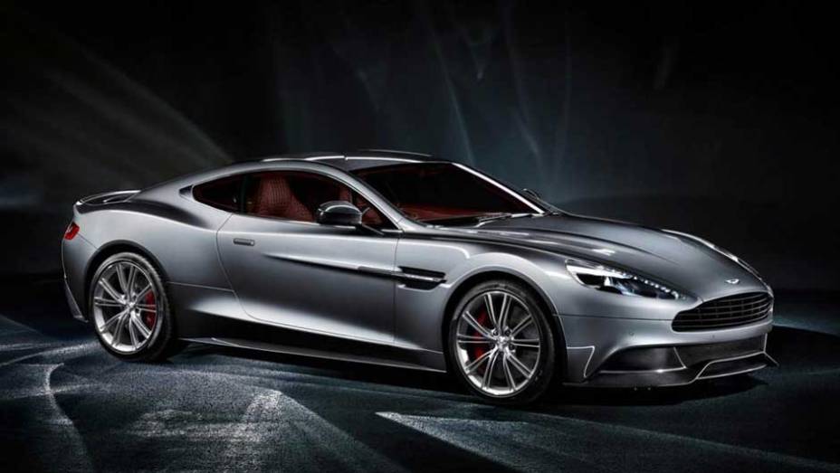 Novo Aston Martin Vanquish | <a href="https://preprod.quatrorodas.abril.com.br/saloes/paris/2012/aston-martin-vanquish-702721.shtml" rel="migration">Leia mais</a>