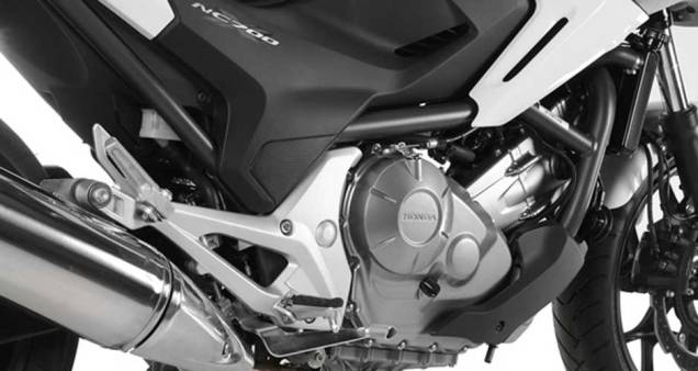 Motor é bicilíndrico em linha de 669,6 cc | <a href="https://preprod.quatrorodas.abril.com.br/moto/noticias/honda-nc-700x-made-in-manaus-691787.shtml" rel="migration">Leia mais</a> Motor é bicilíndrico em linha de 669,6 cc | <a href="https://preprod.quatrorodas.abril.com.br/moto/noticias/honda-nc-700x-made-in-manaus-691787.shtml" rel="migration">Leia mais</a>