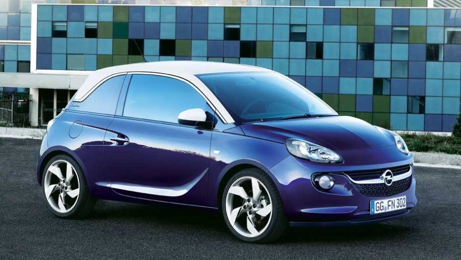 Tecnologia Start/Stop (que desliga o motor quando o ve&iacute;culo encontra-se parado) ajudar&aacute; o compacto a economizar combust&iacute;vel | <a href="https://preprod.quatrorodas.abril.com.br/saloes/paris/2012/opel-adam-702610.shtml" rel="migration">Leia mais</a>