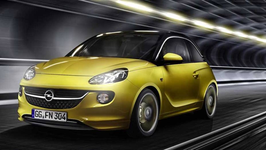 Hatch oferecerá Advanced Park Assist como opcional, tecnologia que estaciona o carro para o motorista | <a href="https://preprod.quatrorodas.abril.com.br/saloes/paris/2012/opel-adam-702610.shtml" rel="migration">Leia mais</a>