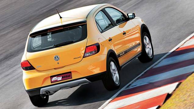 Atrás, o Gol guarda semelhanças com o cupê Scirocco, vendido apenas na Europa | <a href="https://preprod.quatrorodas.abril.com.br/reportagens/classicos/gol-completa-35-anos-veja-10-curiosidades-863880.shtml" rel="migration">Leia mais</a> Atrás, o Gol guarda semelhanças com o cupê Scirocco, vendido apenas na Europa | <a href="https://preprod.quatrorodas.abril.com.br/reportagens/classicos/gol-completa-35-anos-veja-10-curiosidades-863880.shtml" rel="migration">Leia mais</a>