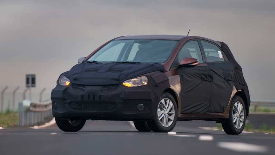 O &uacute;nico item de s&eacute;rie confirmado pela Hyundai para o HB20 &eacute; o airbag duplo; enquanto a a legisla&ccedil;&atilde;o n&atilde;o obriga, sistema de freios ABS ser&aacute; oferecido somente como opcional | <a href="https://preprod.quatrorodas.abril.com.br/carros/lancamentos/novo-hyundai-sera-chama" rel="migration"></a>