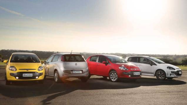 Chegou a hora de mudar: nada como um visual novo para fazer o Punto sair da sombra do irmão Palio | <a href="https://preprod.quatrorodas.abril.com.br/carros/lancamentos/fiat-punto-2013-693625.shtml" target="_blank" rel="migration">Leia mais</a> Chegou a hora de mudar: nada como um visual novo para fazer o Punto sair da sombra do irmão Palio | <a href="https://preprod.quatrorodas.abril.com.br/carros/lancamentos/fiat-punto-2013-693625.shtml" target="_blank" rel="migration">Leia mais</a>