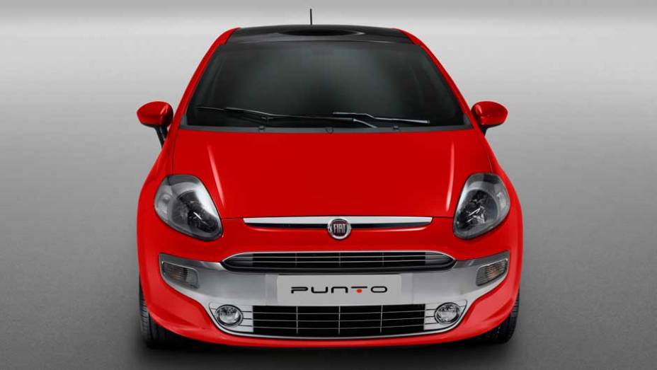 A frente ganhou visual inédito com o para-choque mais esportivo | <a href="https://preprod.quatrorodas.abril.com.br/carros/lancamentos/fiat-punto-2013-693625.shtml" target="_blank" rel="migration">Leia mais</a>