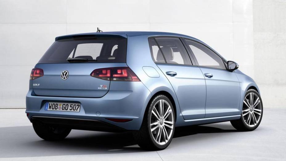 Lanterna traseira ganhou ilumina&ccedil;&atilde;o de LED | <a href="https://preprod.quatrorodas.abril.com.br/saloes/paris/2012/golf-chega-setima-geracao-702391.shtml" rel="migration">Leia mais</a>