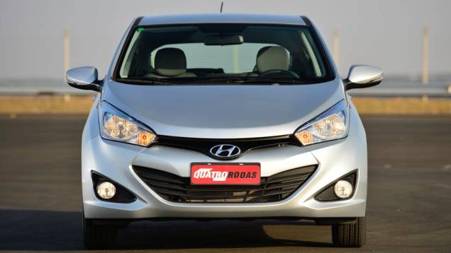 A versão básica inclui, de série, ar-condicionado, direção hidráulica e airbag duplo | <a href="https://preprod.quatrorodas.abril.com.br/noticias/fabricantes/todas-especificacoes-hyundai-hb20-701531.shtml" target="_blank" rel="migration">Confira todas as informações do modelo aq</a> A versão básica inclui, de série, ar-condicionado, direção hidráulica e airbag duplo | <a href="https://preprod.quatrorodas.abril.com.br/noticias/fabricantes/todas-especificacoes-hyundai-hb20-701531.shtml" target="_blank" rel="migration">Confira todas as informações do modelo aq</a>