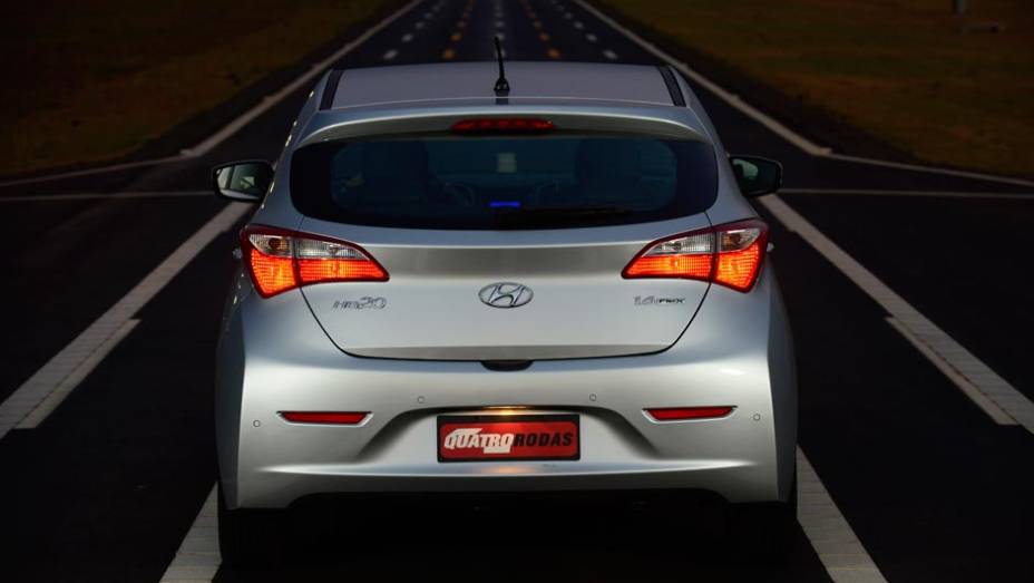 Motor 1.0 &eacute; o mesmo tricil&iacute;ndrico empregado no Kia Picanto, com 80 cv | <a href="https://preprod.quatrorodas.abril.com.br/noticias/fabricantes/todas-especificacoes-hyundai-hb20-701531.shtml" target="_blank" rel="migration">Confira todas as informa&ccedil;&otilde;es do modelo aqui</a>