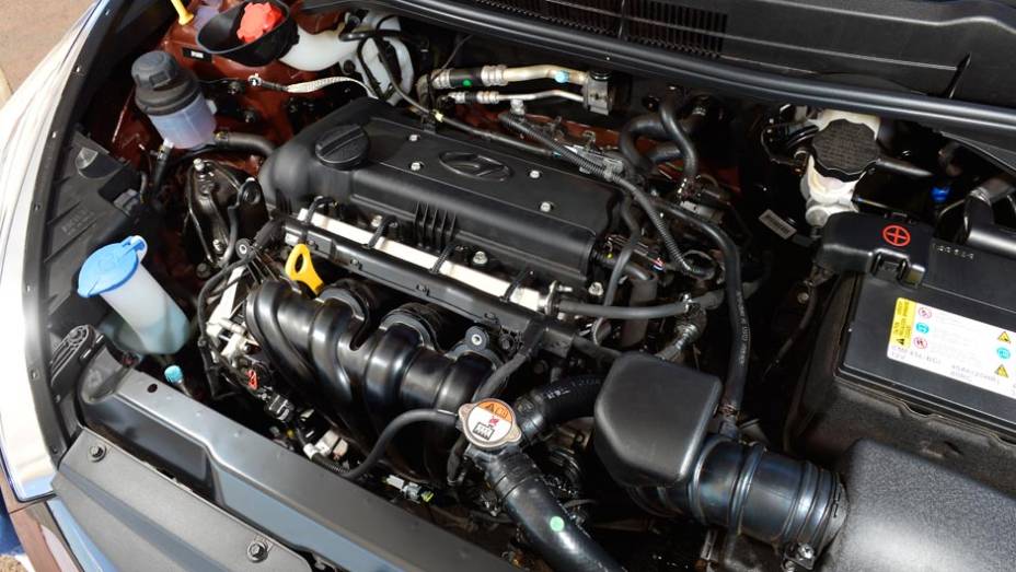 Motoriza&ccedil;&atilde;o 1.6 16V movimenta o hatch com boa desenvoltura e suavidade | <a href="https://preprod.quatrorodas.abril.com.br/noticias/fabricantes/todas-especificacoes-hyundai-hb20-701531.shtml" target="_blank" rel="migration">Confira todas as informa&ccedil;&otilde;es do modelo aqui</a>