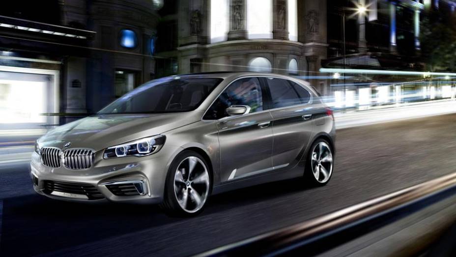 BMW Concept Active Tourer | <a href="https://preprod.quatrorodas.abril.com.br/saloes/paris/2012/bmw-concept-active-tourer-702454.shtml" rel="migration">Leia mais</a>