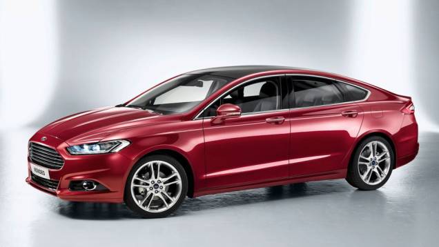 O carro tem uma versão sedã... | <a href="https://preprod.quatrorodas.abril.com.br/saloes/paris/2012/ford-mondeo-702566.shtml" rel="migration">Leia mais</a> O carro tem uma versão sedã... | <a href="https://preprod.quatrorodas.abril.com.br/saloes/paris/2012/ford-mondeo-702566.shtml" rel="migration">Leia mais</a>