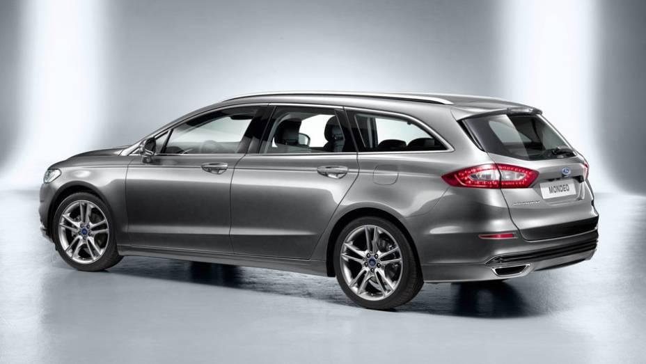 Uma versão com motor a diesel será lançada no futuro, mas a montadora não especificou o período. | <a href="%20https://preprod.quatrorodas.abril.com.br/saloes/paris/2012/ford-mondeo-702566.shtml" rel="migration">Leia mais</a>